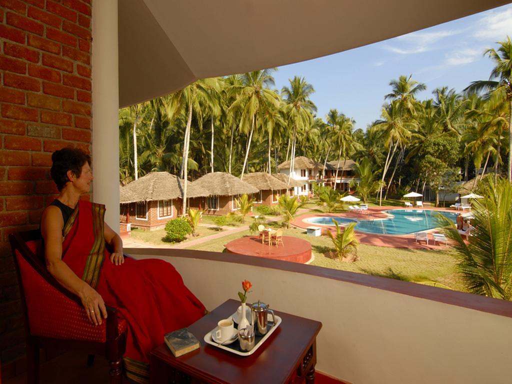 Abad Harmonia Ayurvedic Beach Resort Kovalam Exterior foto